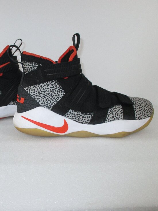 NIKE LEBRON ZOOM SOLDIER 11 SAFARI 897646-006 main image 6